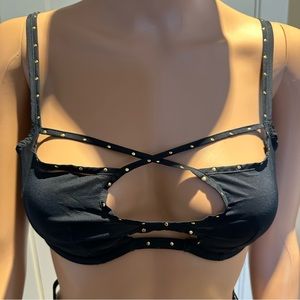 Agent Provocateur Liza bra with Gold Tone stud detailing size 36B. Navy